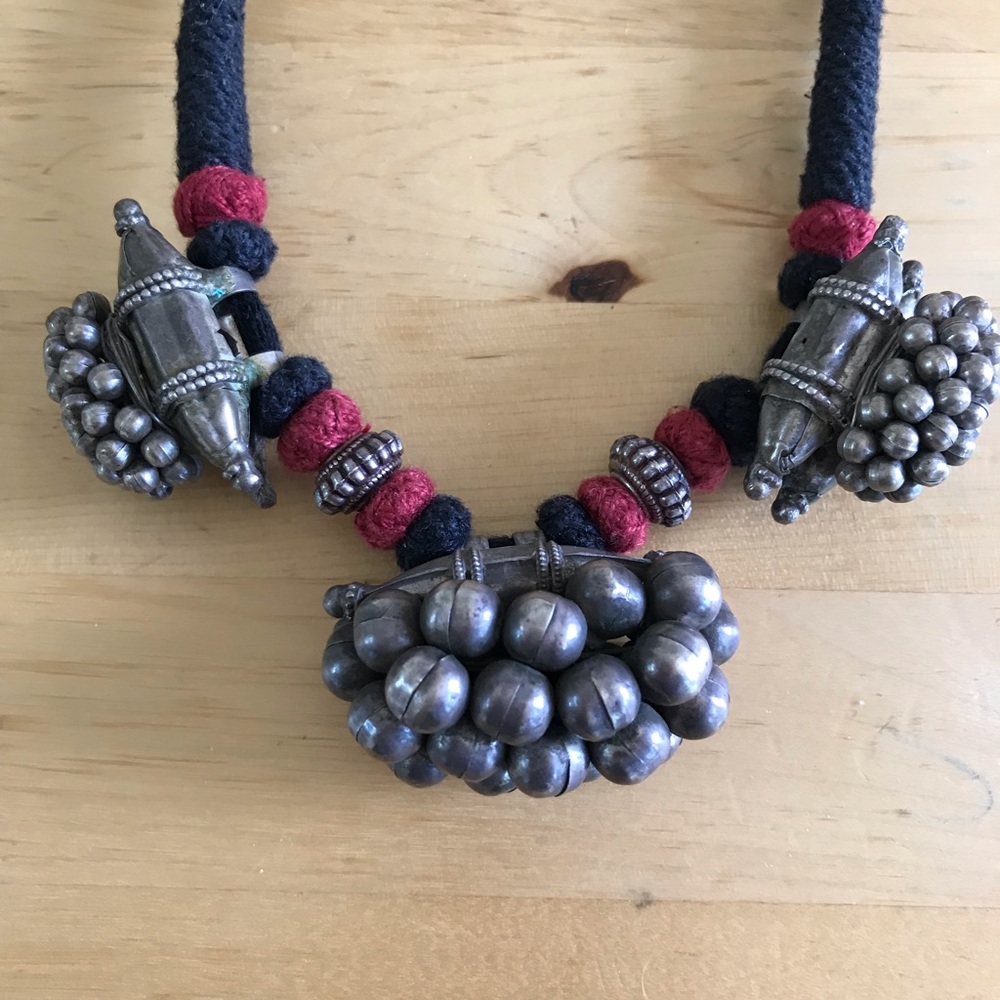Handmade Rajasthani necklace - Picture 2 of 4